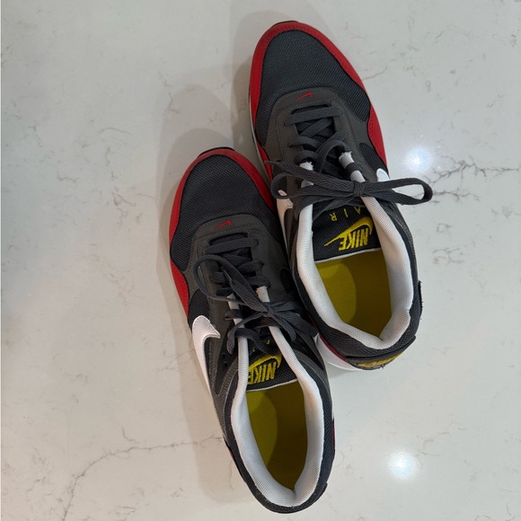 Men’s Nike Air Max Correlate US Size 12 - Picture 2 of 5